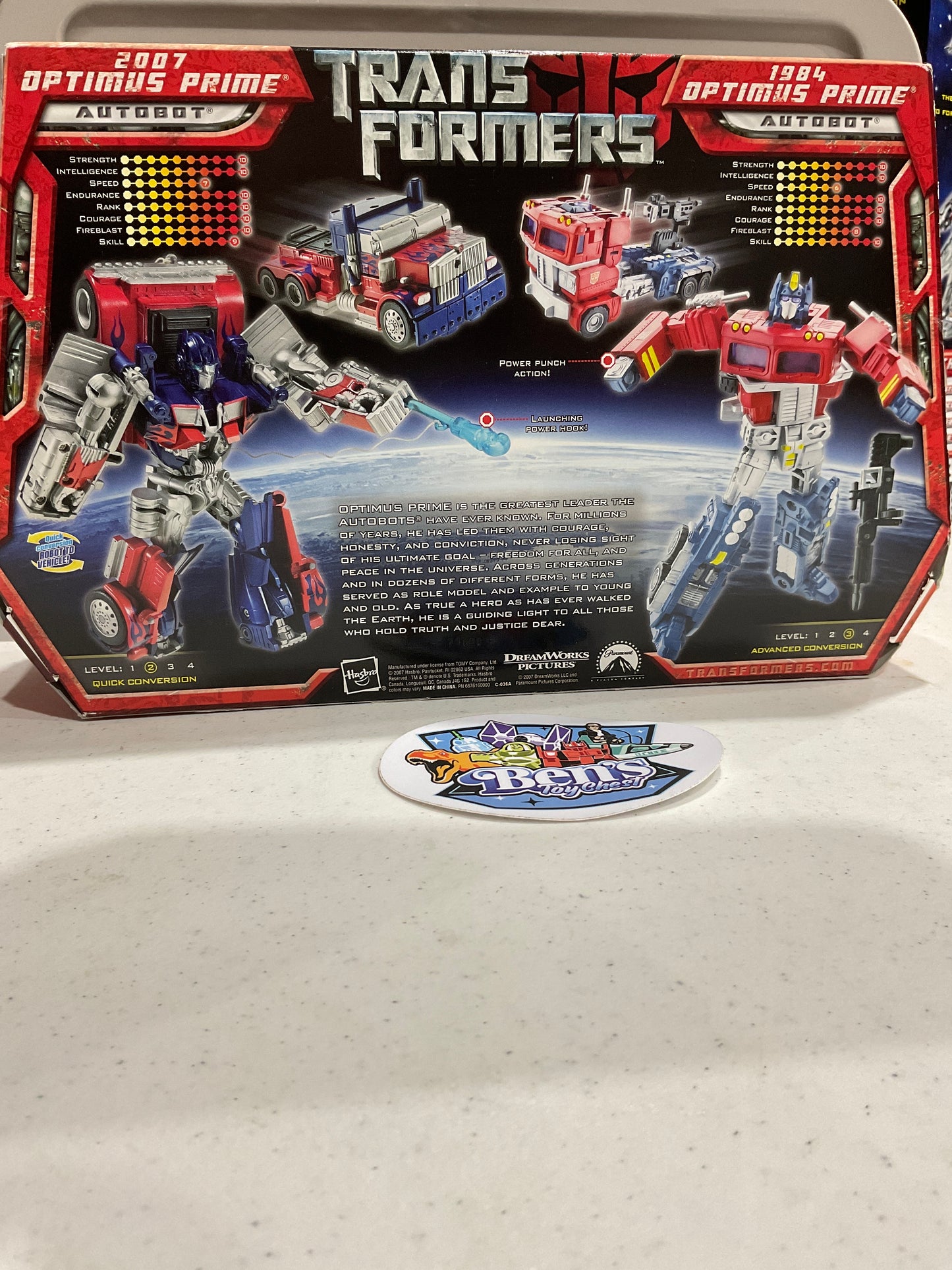 2007 Transformers 07’ and 84’ Optimus Prime 2pk * MIB *