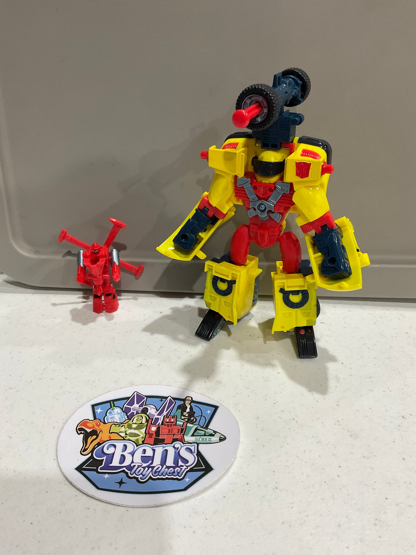 2002Transformers Armada Series Deluxe Class Hot Shot * Complete *