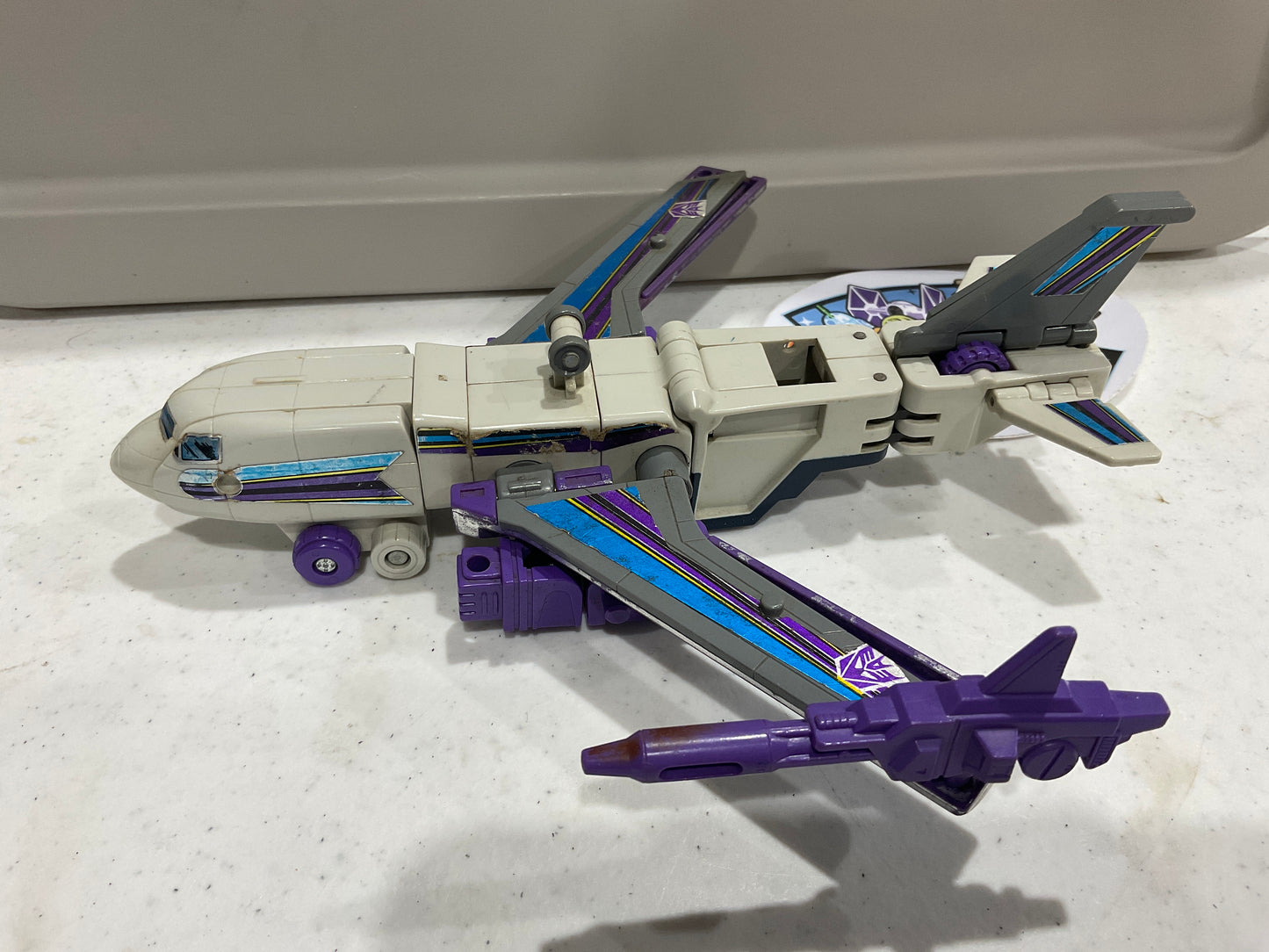 1986 G1 Transformers Triple Changer Octane * Near Complete *