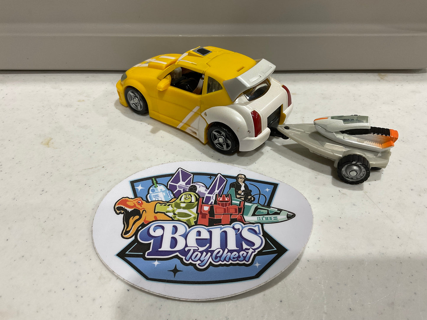 2006 Robots In Disguise Classics Bumblebee Loose COMPLETE