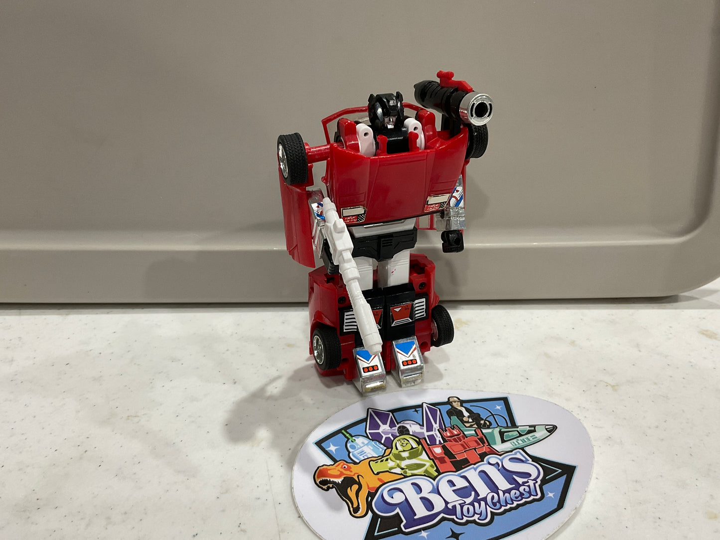 1984 Transformers G1 Sideswipe * NO MISSILES *