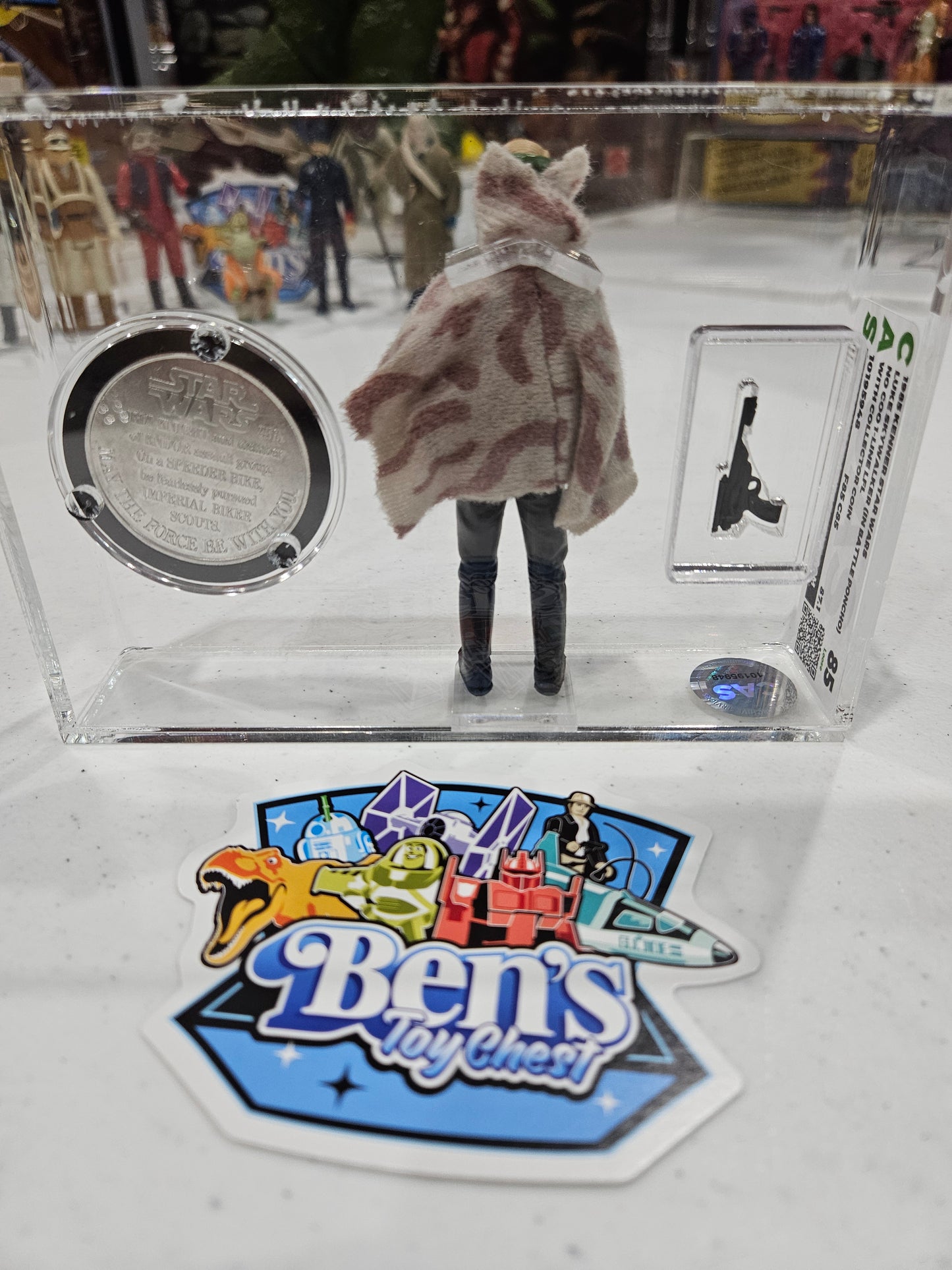 1985 Kenner Star Wars Luke Skywalker Battle Poncho CAS 85