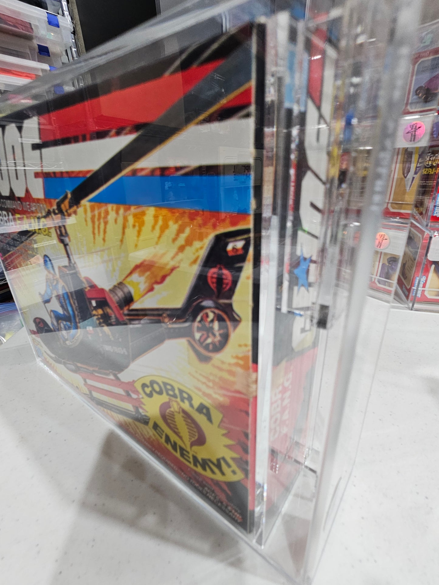 1983 Hasbro GI Joe Cobra FANG AFA 85 NM+