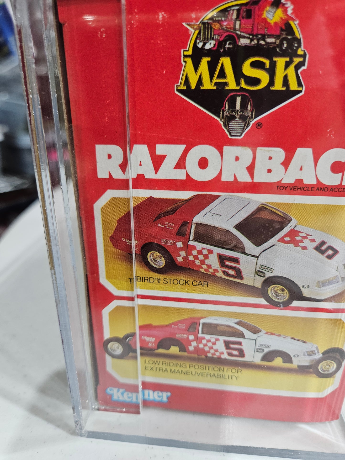 1987 Kenner MASK Razorback AFA U85