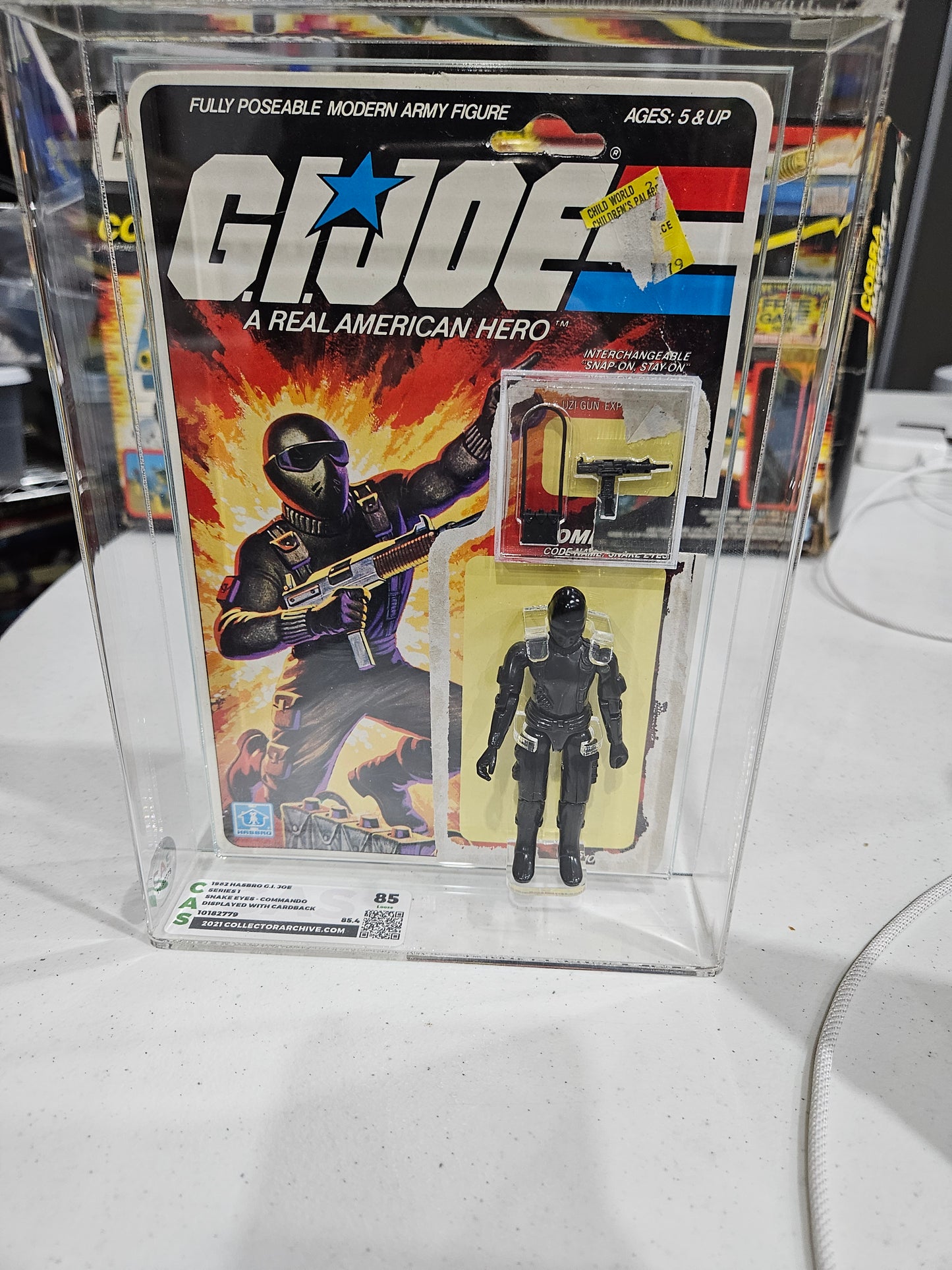 1982 Hasbro GI Joe Snake Eyes w Cardback CAS 85